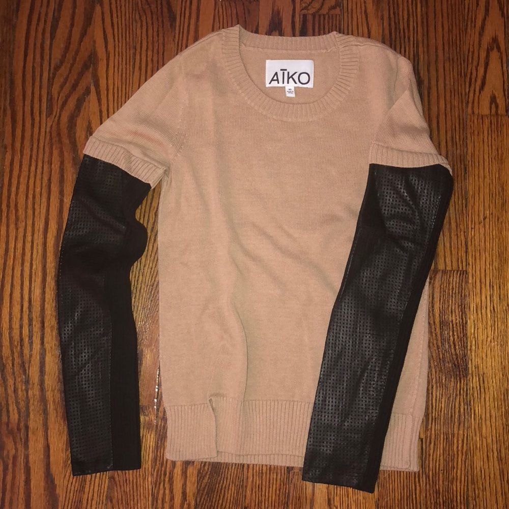 Aiko sweater
